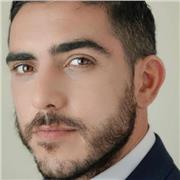 I describe myself as a patient person who likes to teach, I aim for adults who want to learn to speak for when they travel abroad and for children who want to learn too